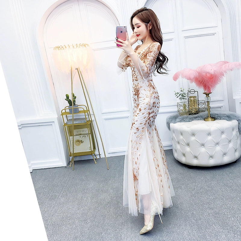 Slim-Fit V-neck Hip Fishtail Evening Gown