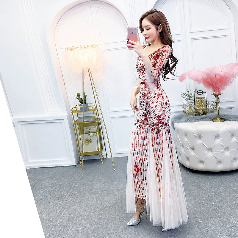 Slim-Fit V-neck Hip Fishtail Evening Gown