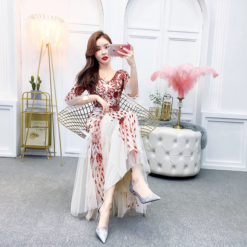 Slim-Fit V-neck Hip Fishtail Evening Gown